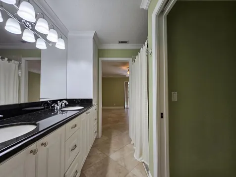 7526 Pinewalk Drive S Margate FL 33063