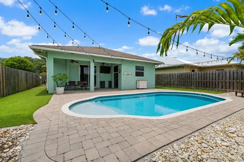 17620 Cinquez Park Road W Jupiter FL 33458