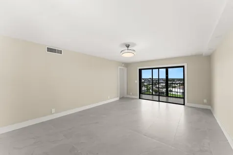 14476 Amberly Lane Delray Beach FL 33446