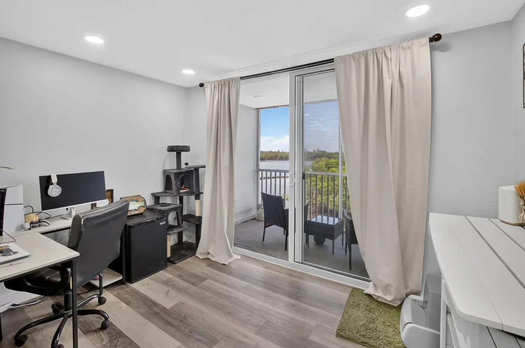 689 NE 6th Court Boynton Beach FL 33435