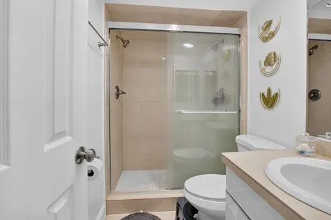 689 NE 6th Court Boynton Beach FL 33435
