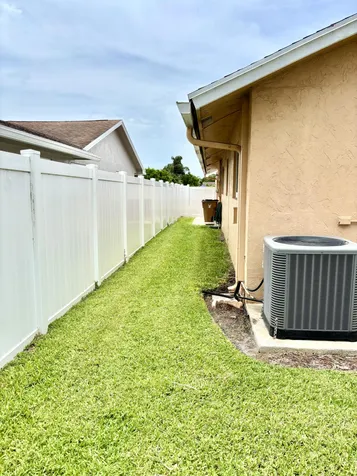 1076 SW 26th Terrace Deerfield Beach FL 33442