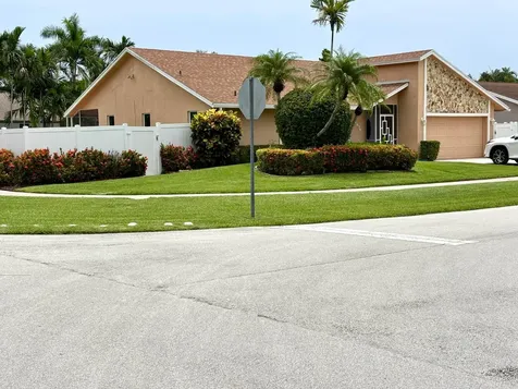 1076 SW 26th Terrace Deerfield Beach FL 33442