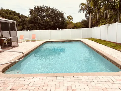 1076 SW 26th Terrace Deerfield Beach FL 33442