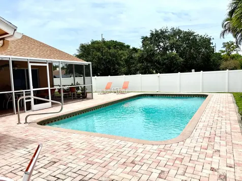 1076 SW 26th Terrace Deerfield Beach FL 33442
