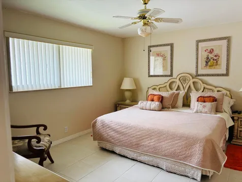 1076 SW 26th Terrace Deerfield Beach FL 33442