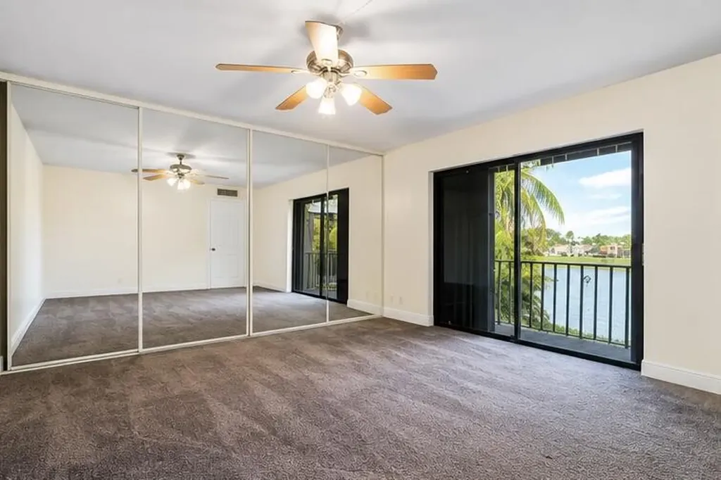 215 Lake Arbor Drive Palm Springs FL 33461