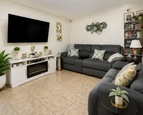 215 Lake Arbor Drive Palm Springs FL 33461