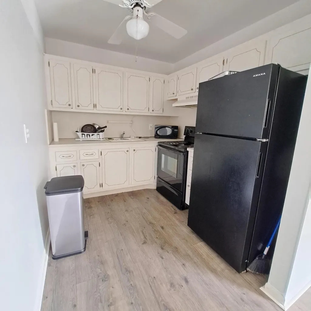 42 Norwich B West Palm Beach FL 33417