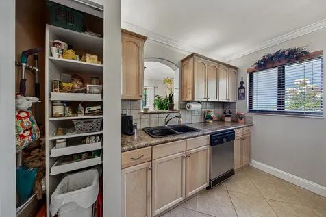 2130 NE 9th Avenue Wilton Manors FL 33305