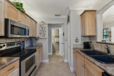 2130 NE 9th Avenue Wilton Manors FL 33305