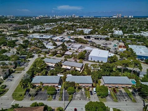 2130 NE 9th Avenue Wilton Manors FL 33305