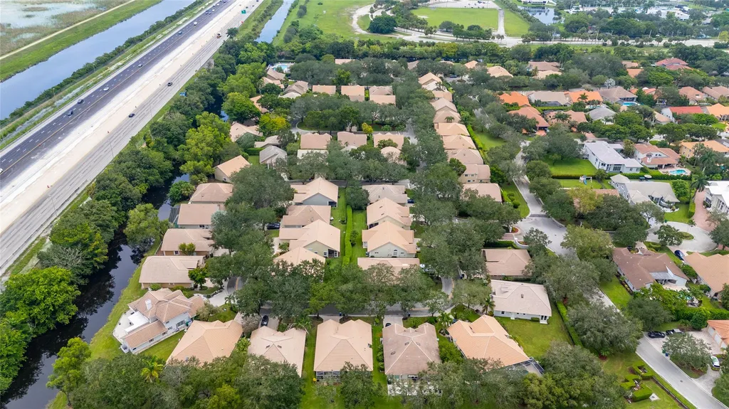 2075 NW 127th Terrace Coral Springs FL 33071