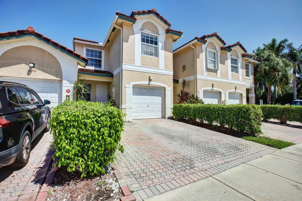 11705 NW 47th Drive Coral Springs FL 33076