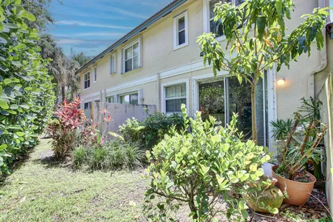 11705 NW 47th Drive Coral Springs FL 33076