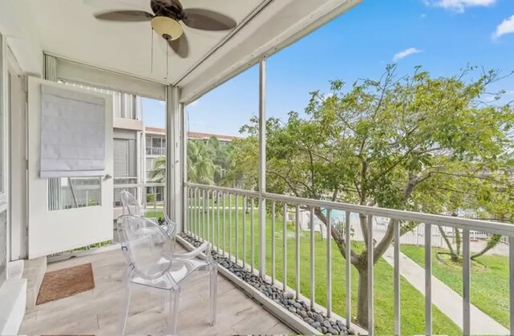 900 SW 12th Street Fort Lauderdale FL 33312
