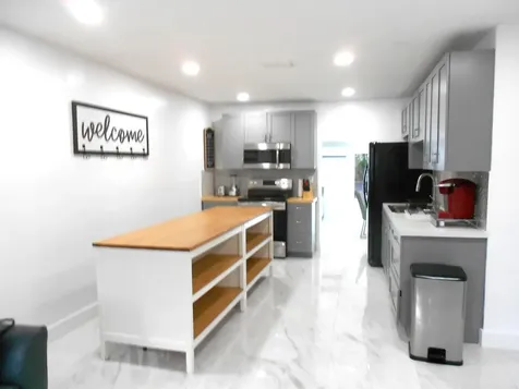 817 NW 30th Court Wilton Manors FL 33311