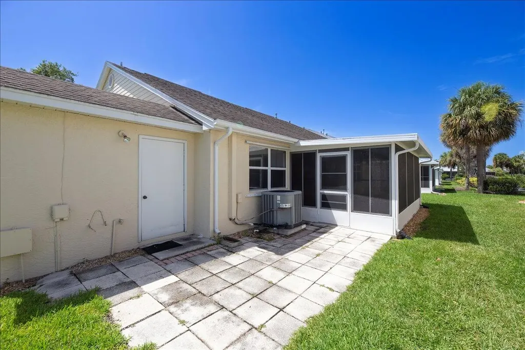 1065 NW Tuscany Drive Port St Lucie FL 34986