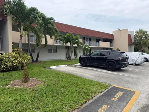 3090 NW 46th Avenue Lauderdale Lakes FL 33313