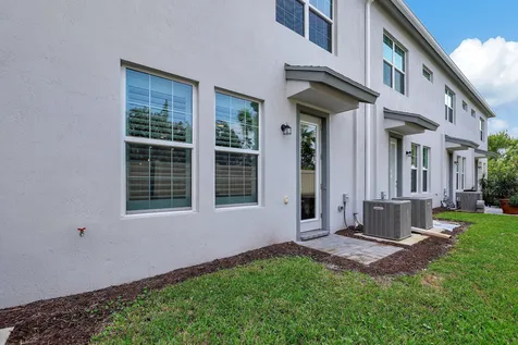 1807 SE Ocean Cove Way Stuart FL 34996