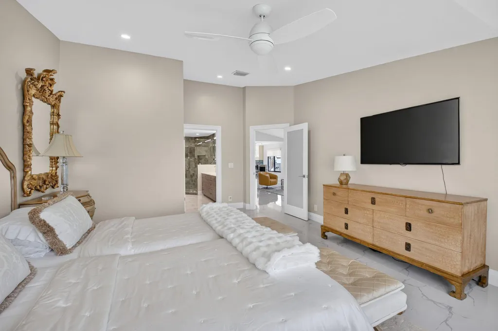 7665 Glendevon Lane Delray Beach FL 33446