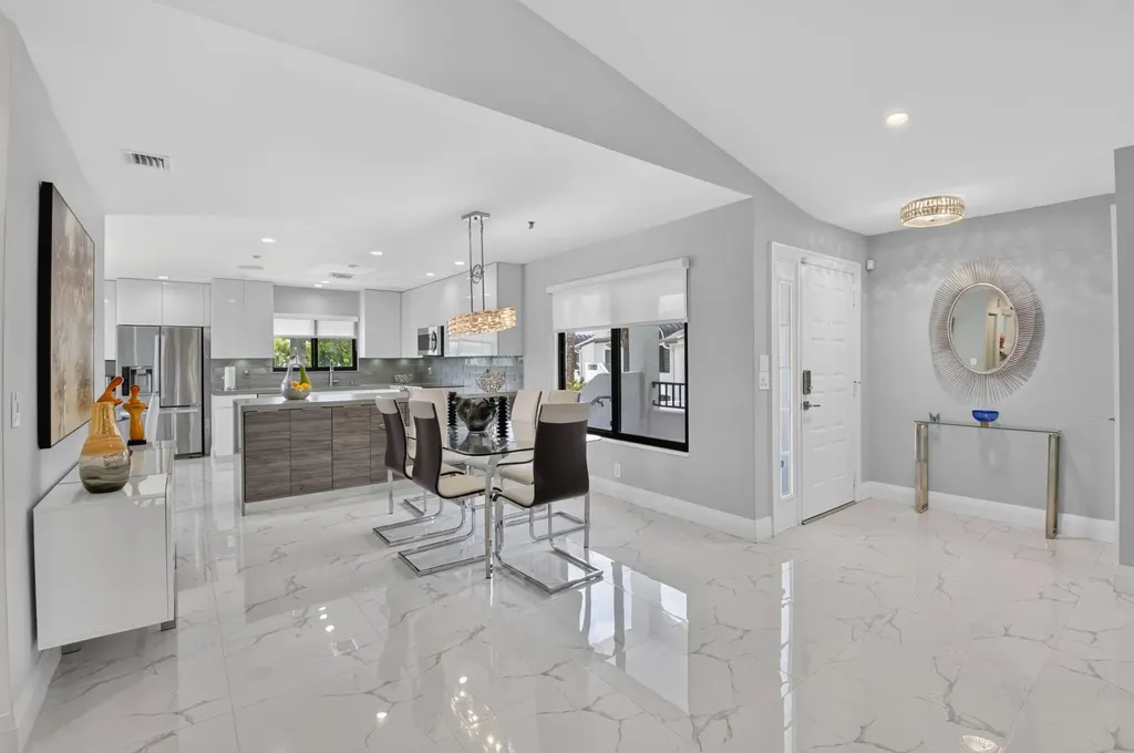 7665 Glendevon Lane Delray Beach FL 33446