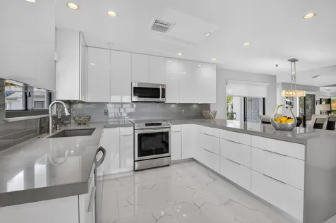 7665 Glendevon Lane Delray Beach FL 33446