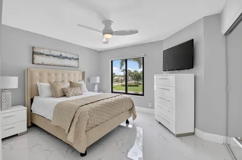 7665 Glendevon Lane Delray Beach FL 33446