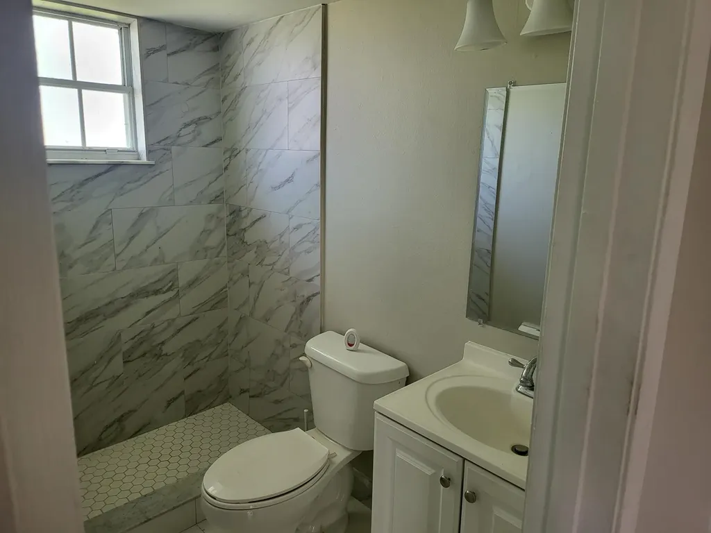 1562 SE Royal Green Circle Port St Lucie FL 34952