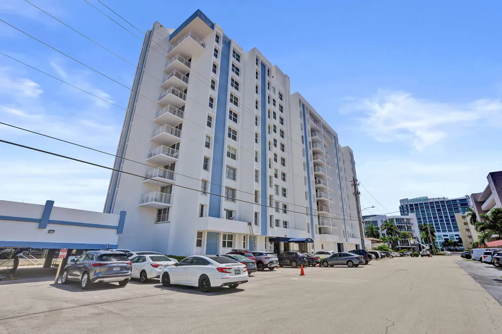 2881 NE 33rd Court Fort Lauderdale FL 33306