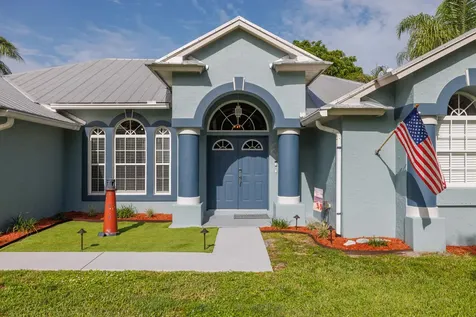 8173 SE Carlton Street Hobe Sound FL 33455