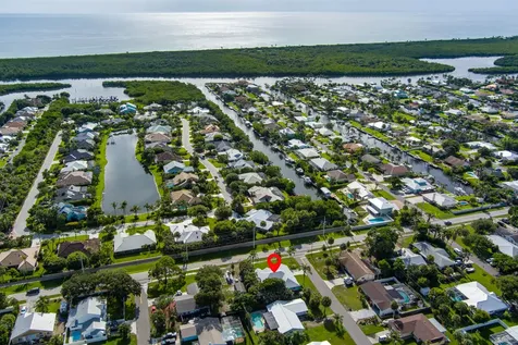 8173 SE Carlton Street Hobe Sound FL 33455