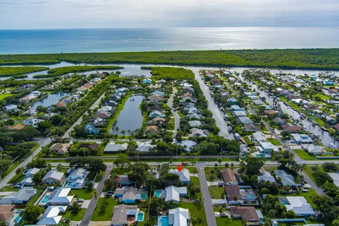 8173 SE Carlton Street Hobe Sound FL 33455