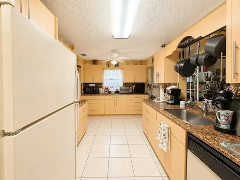 1266 NW 82nd Avenue Plantation FL 33322