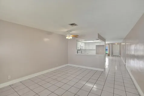 7010-7012 NW 78th Avenue Tamarac FL 33321
