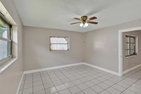 7010-7012 NW 78th Avenue Tamarac FL 33321