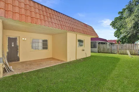 7010-7012 NW 78th Avenue Tamarac FL 33321