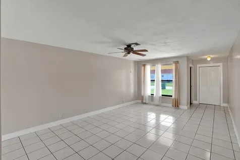 7010-7012 NW 78th Avenue Tamarac FL 33321