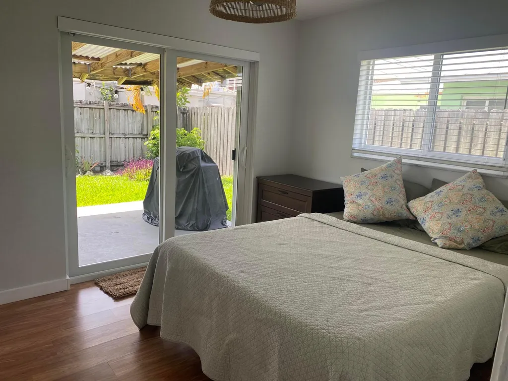 441 SE 1st Avenue Pompano Beach FL 33060