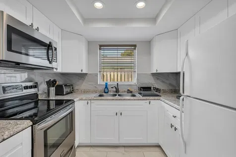 441 SE 1st Avenue Pompano Beach FL 33060