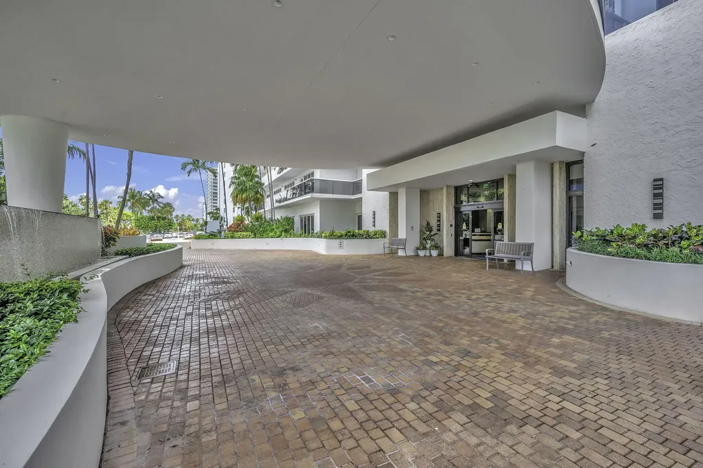 3500 Galt Ocean Drive Fort Lauderdale FL 33308