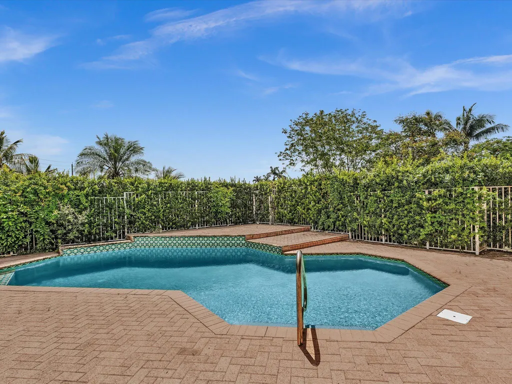 2602 SW 132nd Way Davie FL 33330
