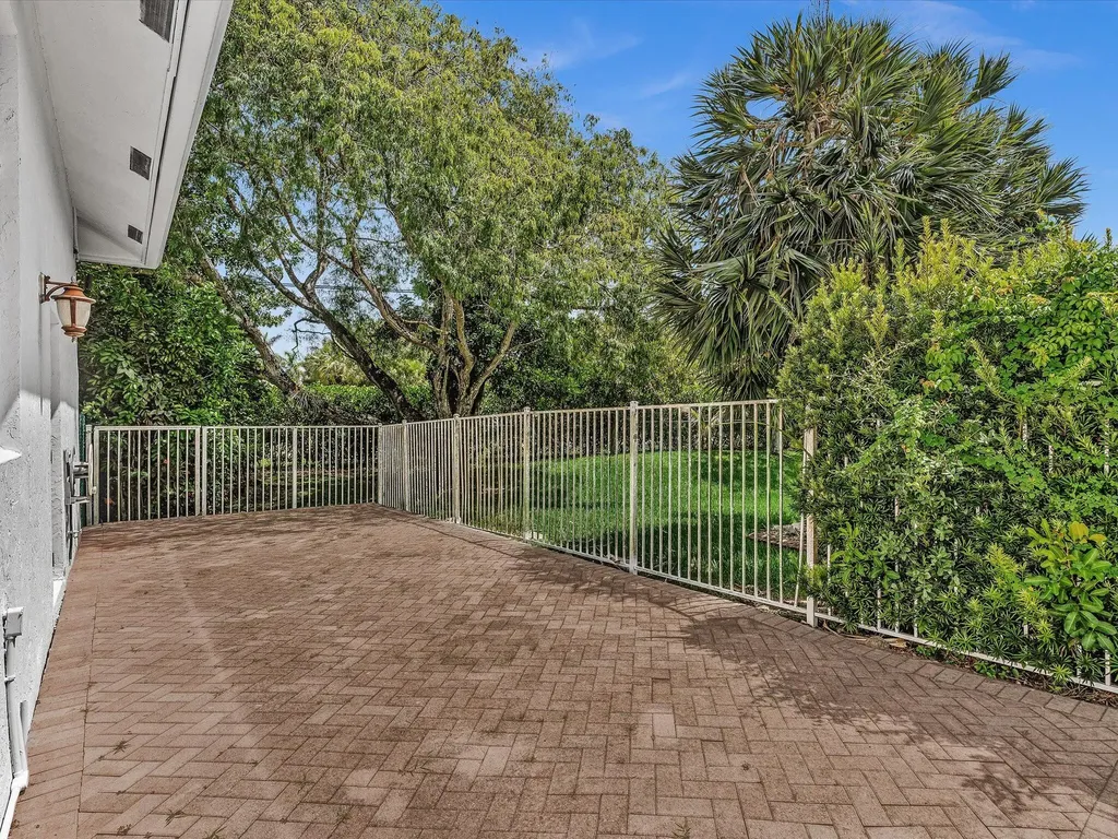 2602 SW 132nd Way Davie FL 33330