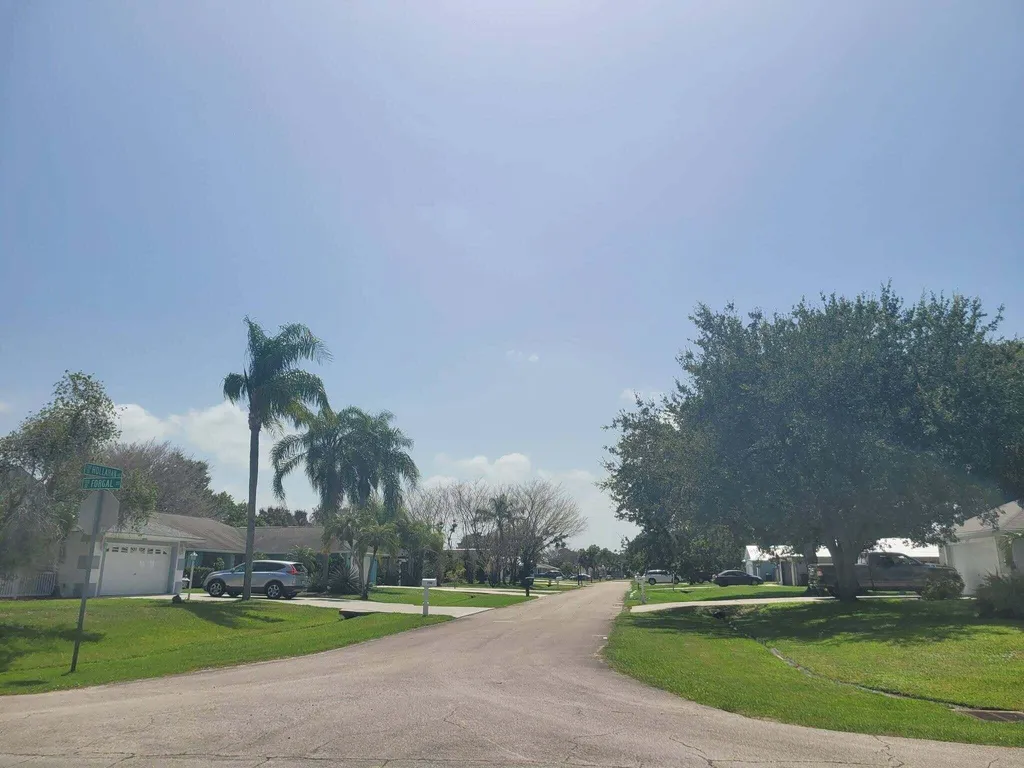 715 SE Forgal Street Port St Lucie FL 34983