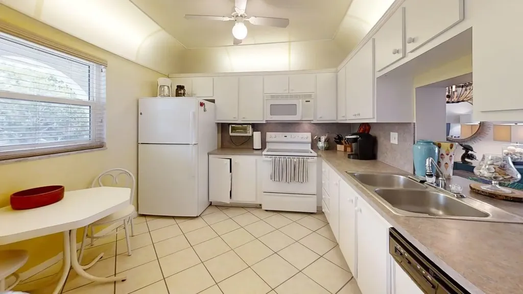 250 NE 20th Street Boca Raton FL 33431