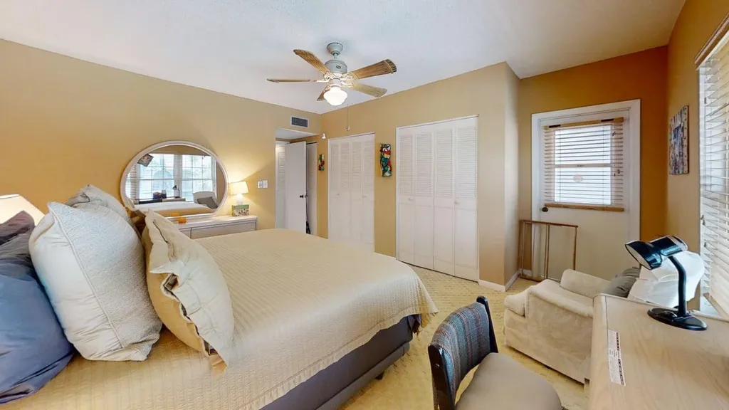 250 NE 20th Street Boca Raton FL 33431