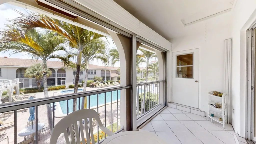 250 NE 20th Street Boca Raton FL 33431
