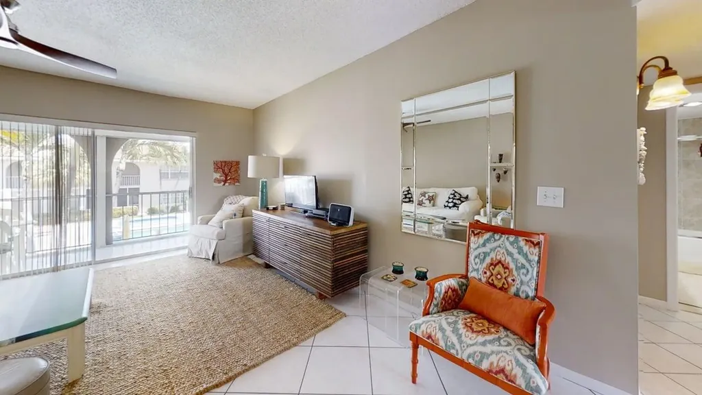 250 NE 20th Street Boca Raton FL 33431