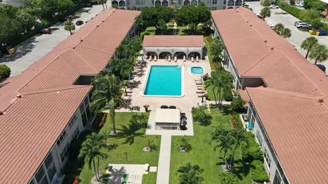 250 NE 20th Street Boca Raton FL 33431