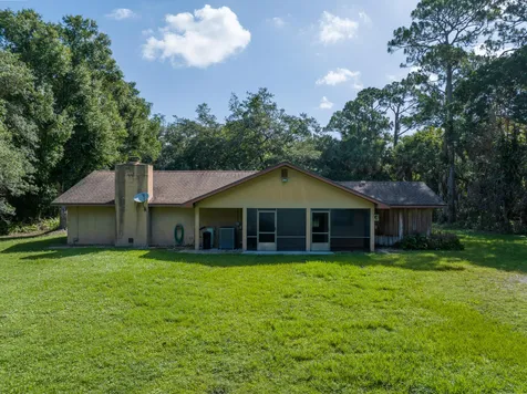 13500 NW 2nd Avenue Okeechobee FL 34972